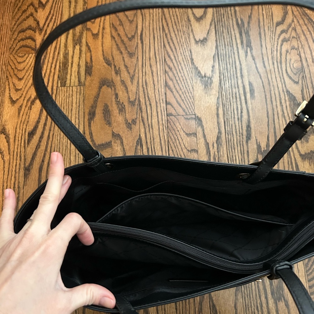 Michael Kors Walsh Medium Saffiano Leather Black Tote - Picture 7 of 12